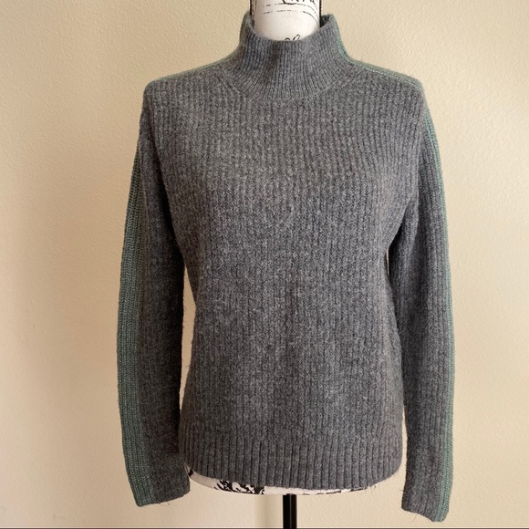 Abercrombie & Fitch Sweaters - 💜Abercrombie&Fitch Metallic Mock Neck Sweater Gre